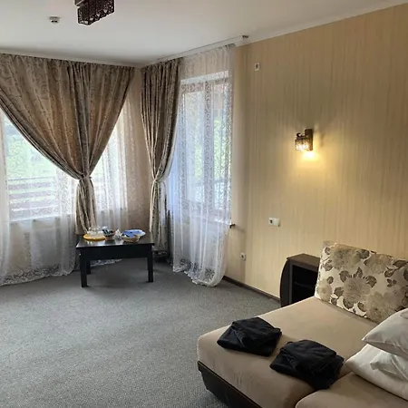 Готель Hotel Yaremche